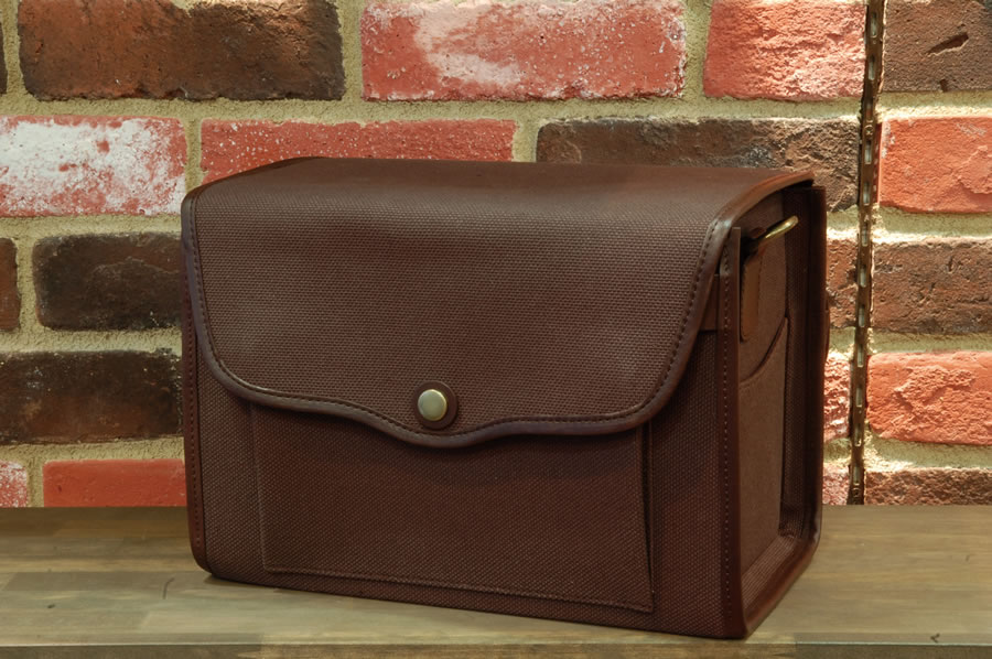 カラー:ダークブラウン